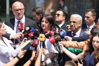 DEM Parti heyeti Bakan Tunç'u ziyaret etti