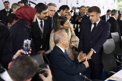 Macron: "İki Devletli Çözüm Konferansı için Türkiye ile yakın iş birliği içinde çalışıyoruz"