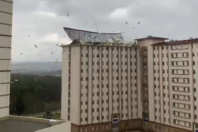 Bursa'da şiddetli fırtına çatıları böyle uçurdu