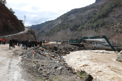 Adana’daki taşkın sonrasında yerine hasar tespit